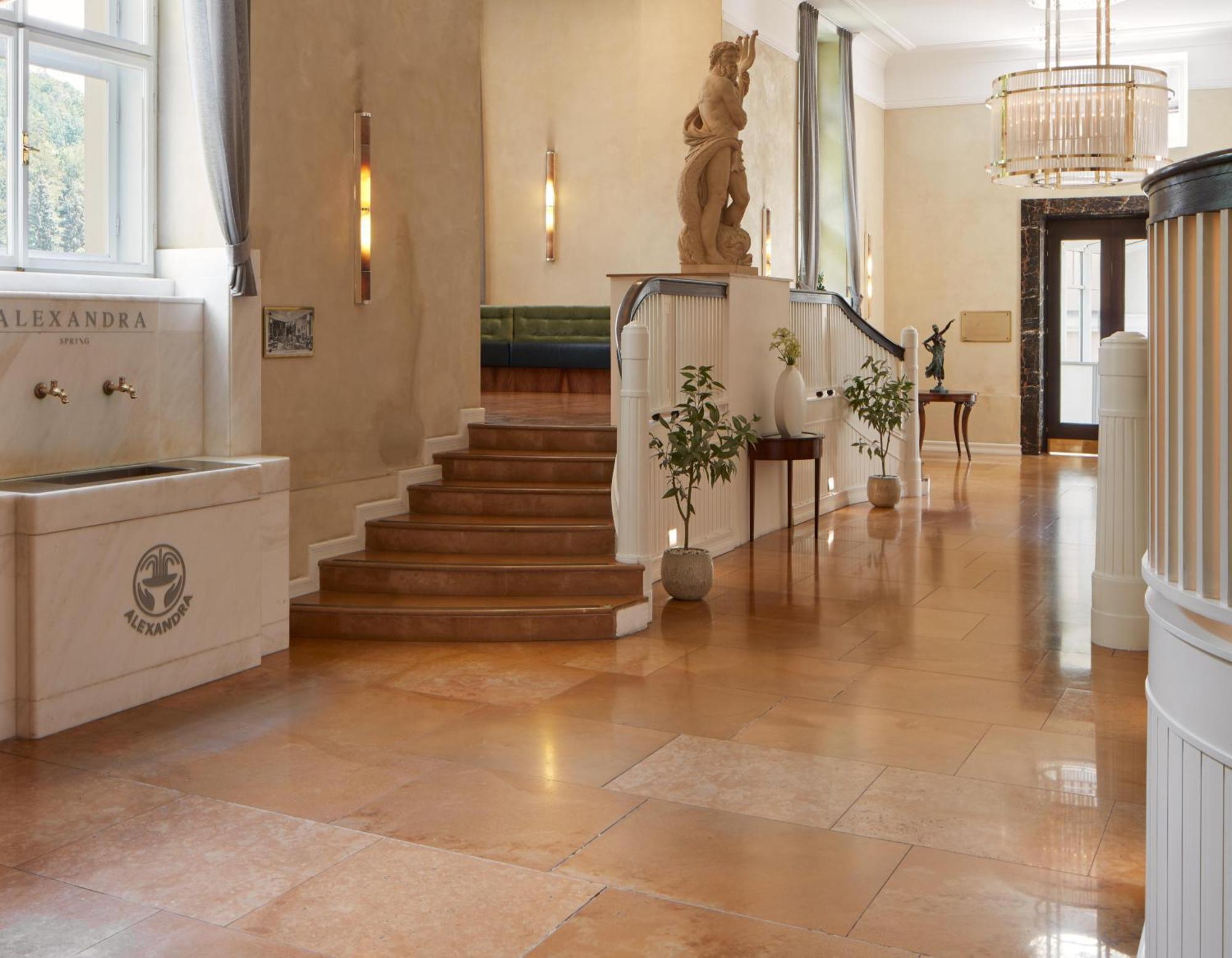 Falkensteiner Spa Resort Marianske Lazne Exterior photo