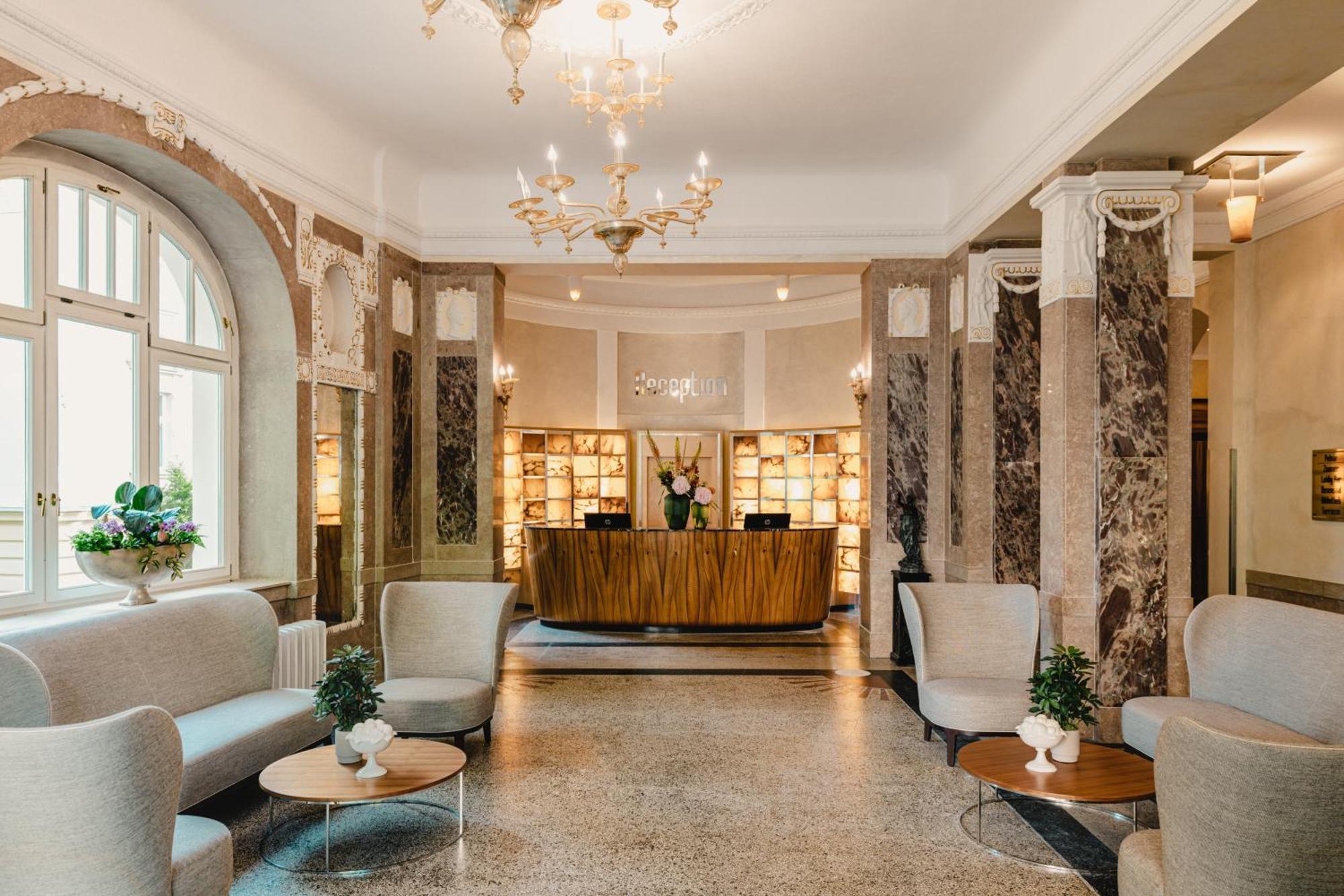 Falkensteiner Spa Resort Marianske Lazne Exterior photo